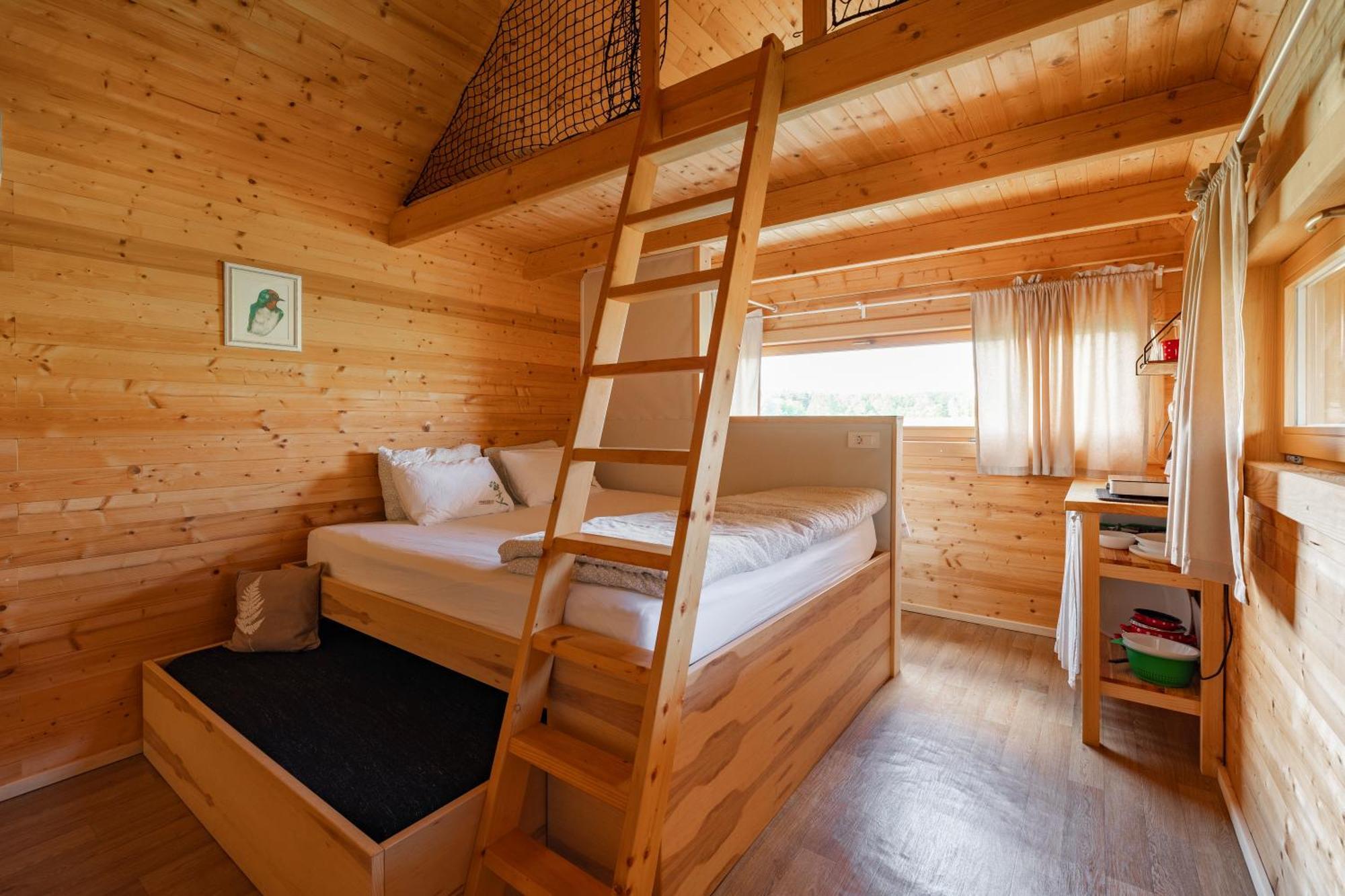 Glamping Kolpa Resort Gradac Bagian luar foto