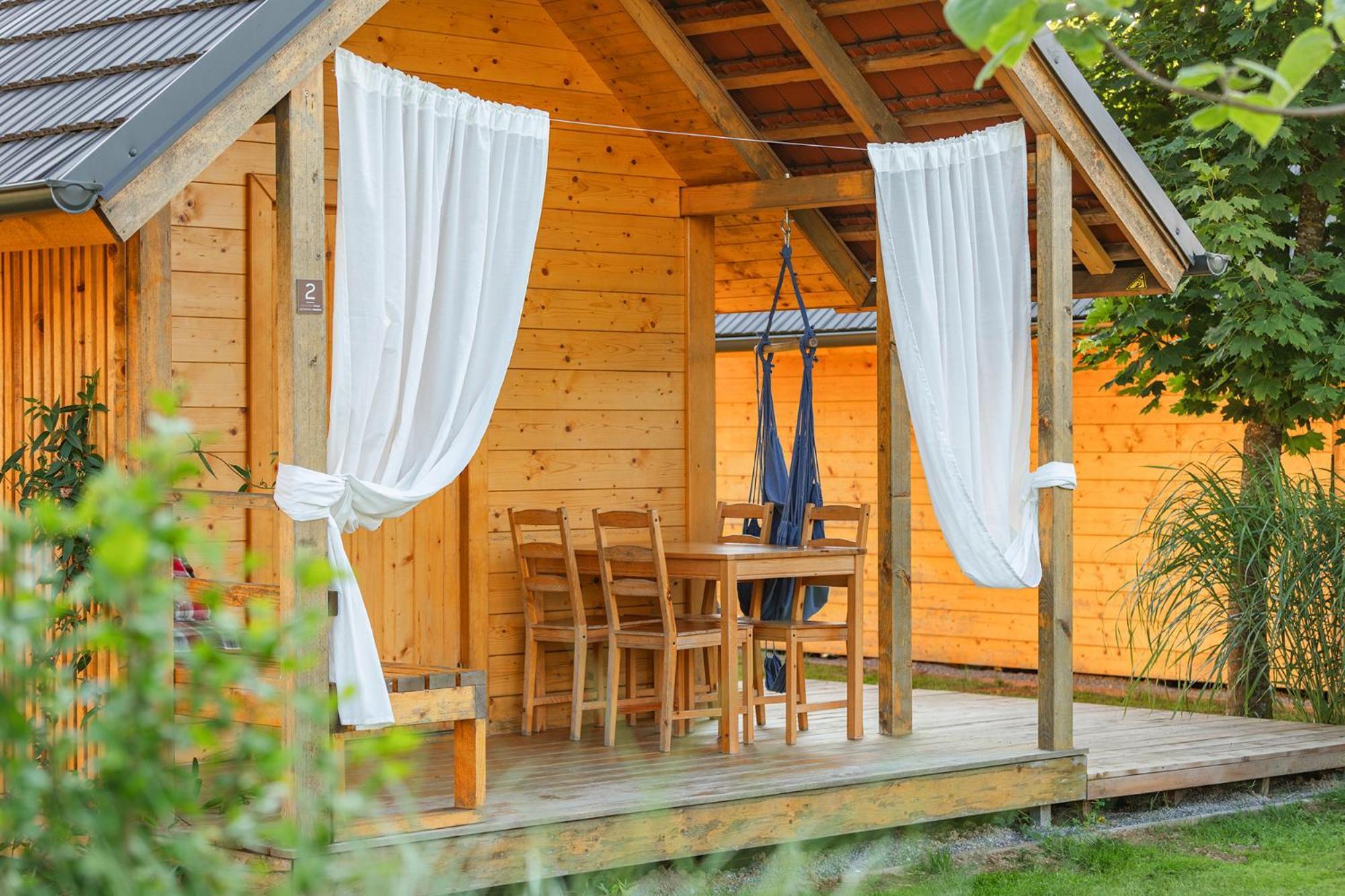 Glamping Kolpa Resort Gradac Bagian luar foto
